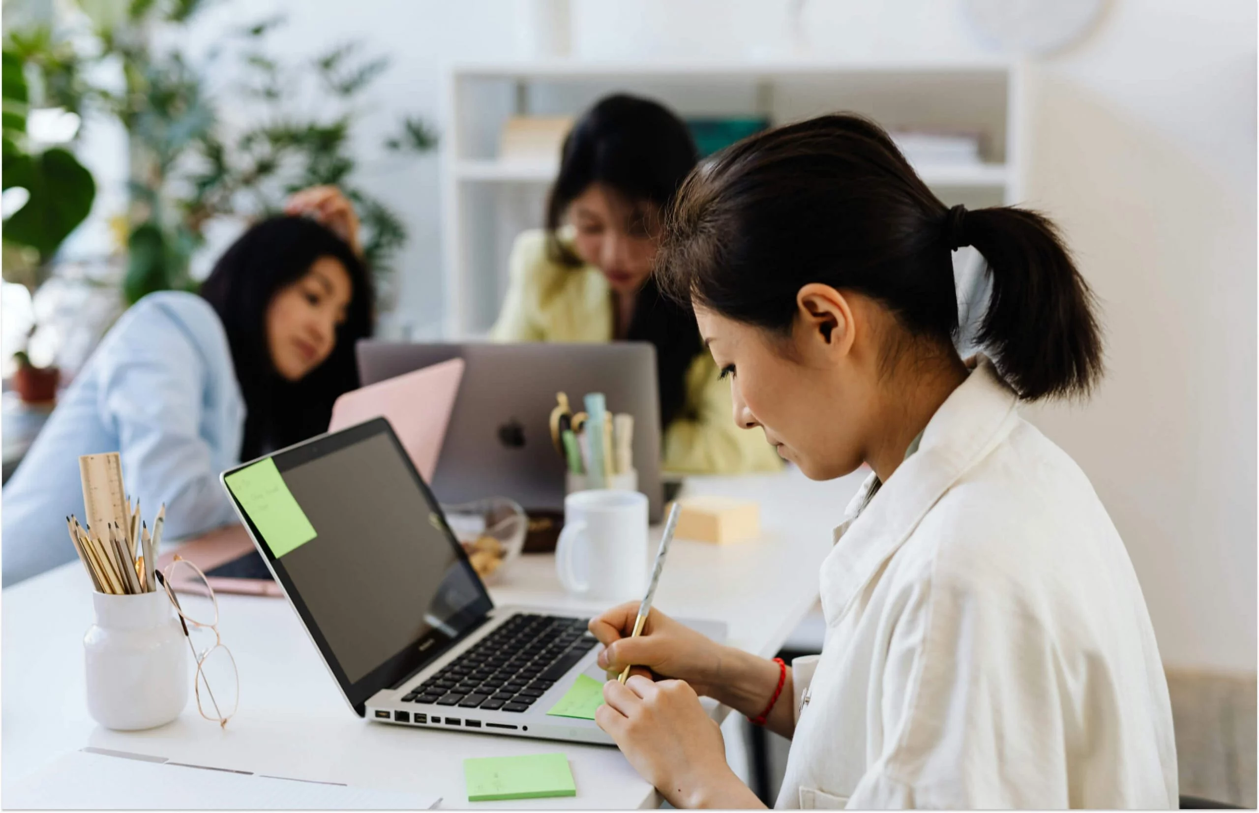 search-searching-online-network-website-concept-2023-11-27-04-56-06-utc-CR