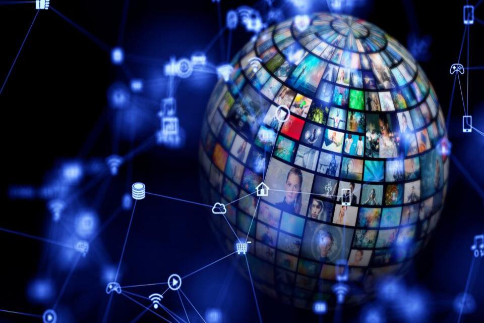 How Agencies Are Leveraging 15 Social Media Updates Right Now 